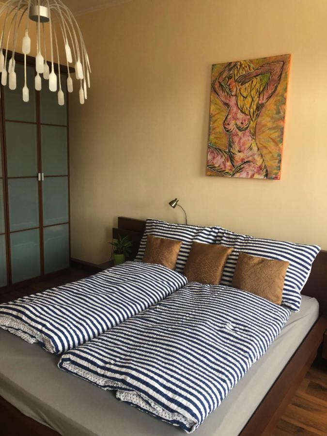 Byt S Krasnou Vyhlidkou Na Hotel Imperial Karlsbad Buitenkant foto