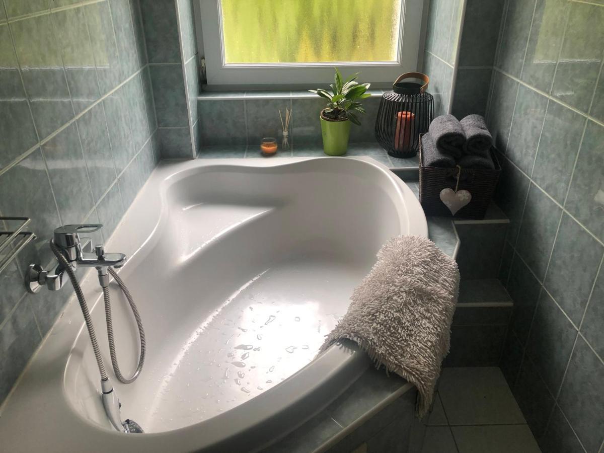 Byt S Krasnou Vyhlidkou Na Hotel Imperial Karlsbad Buitenkant foto