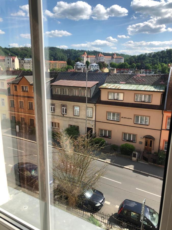 Byt S Krasnou Vyhlidkou Na Hotel Imperial Karlsbad Buitenkant foto